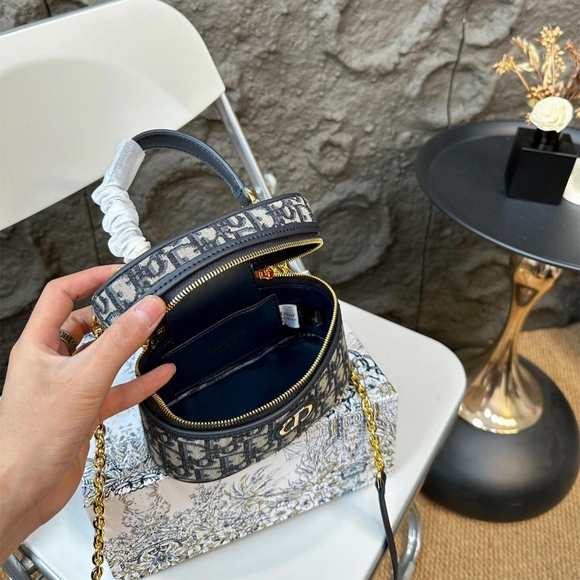 Dior Montaigne handbag cosmetic bag - Picture 5 of 9